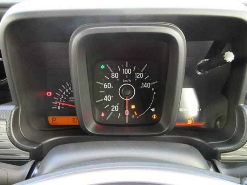 N-VAN