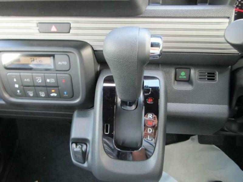 N-VAN