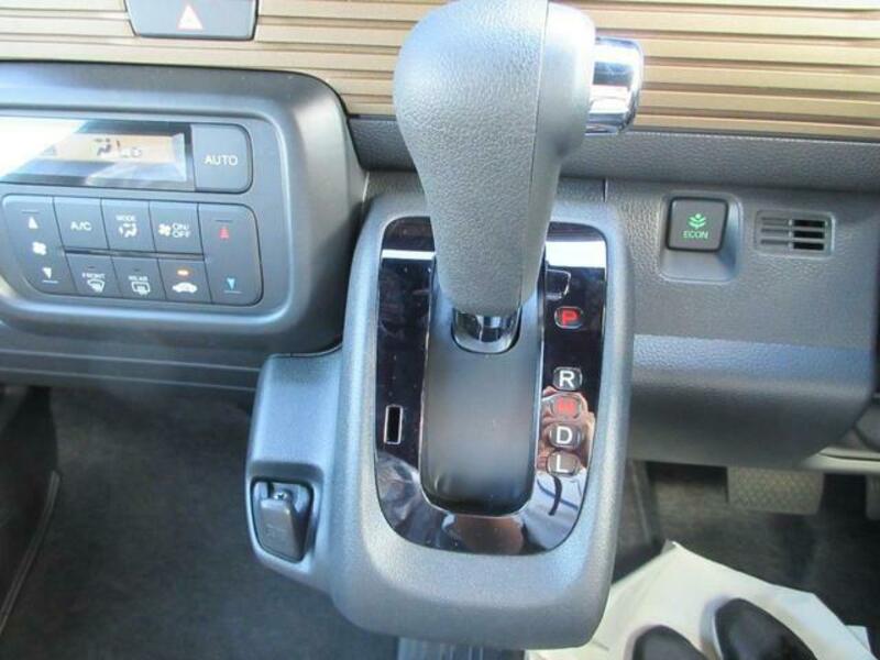 N-VAN