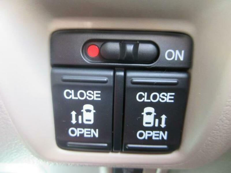 N BOX