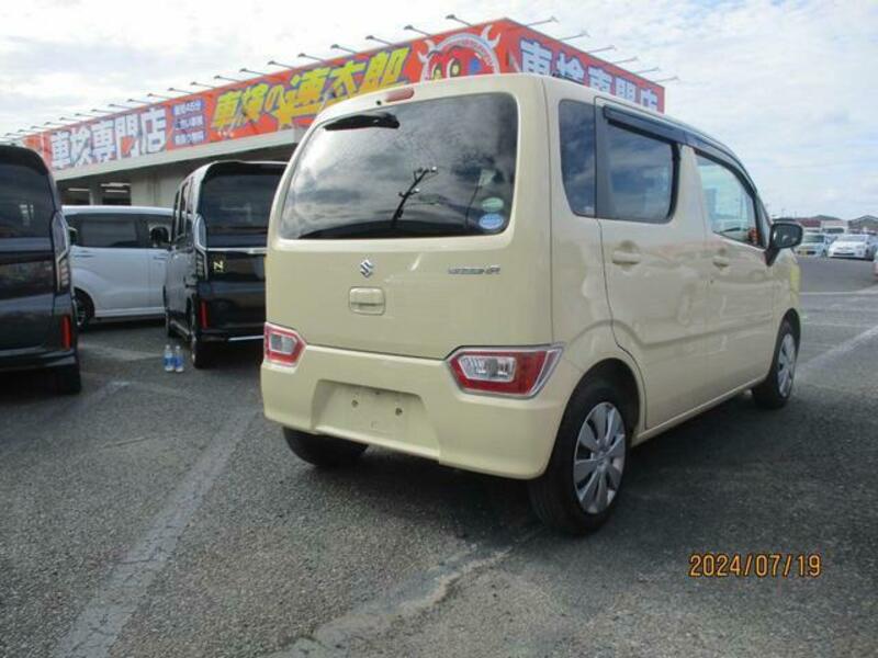WAGON R
