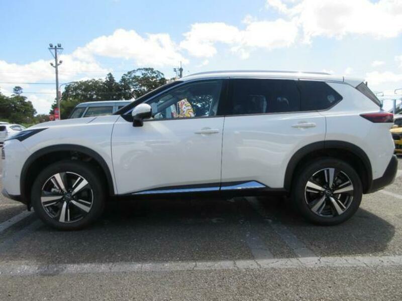 X-TRAIL