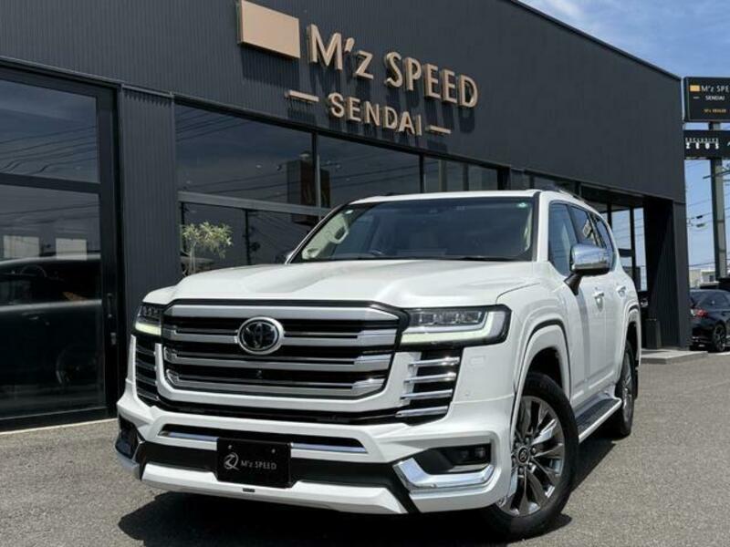 LAND CRUISER