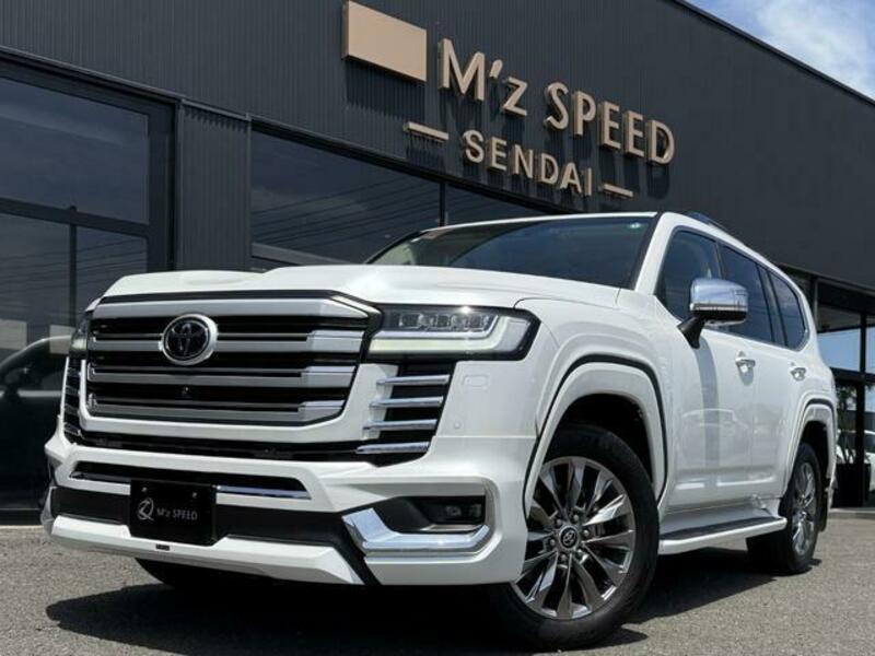 LAND CRUISER
