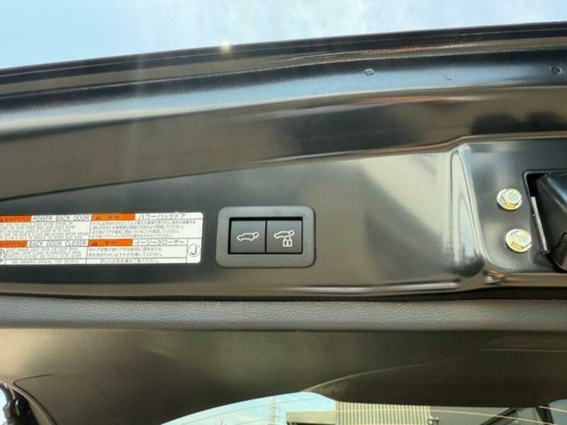 COROLLA CROSS