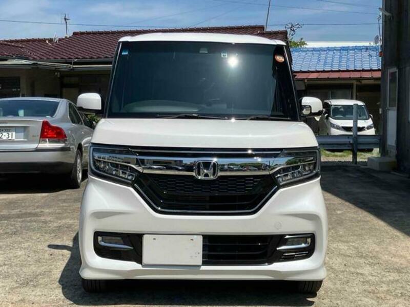 N BOX CUSTOM
