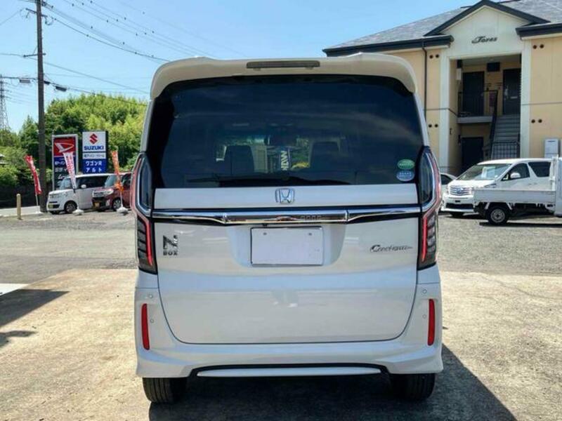 N BOX CUSTOM