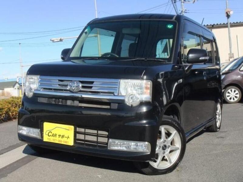 TOYOTA PIXIS SPACE