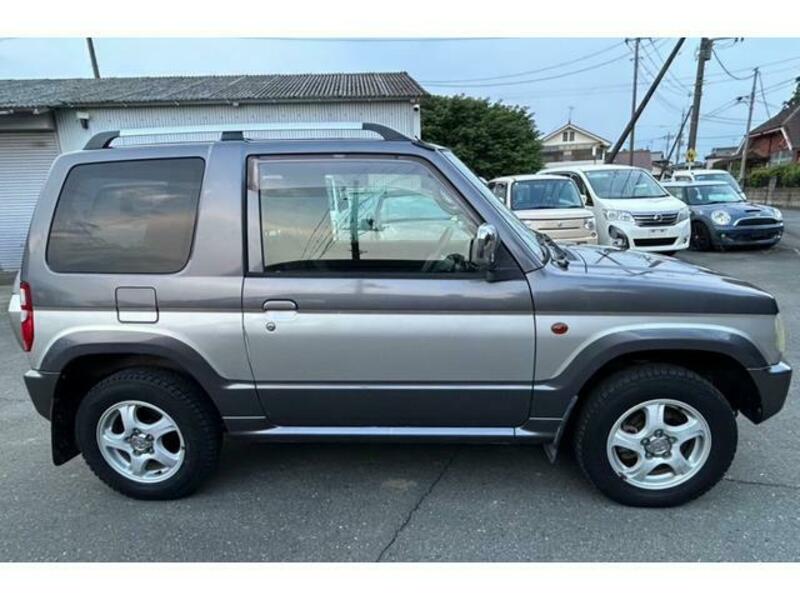 PAJERO MINI