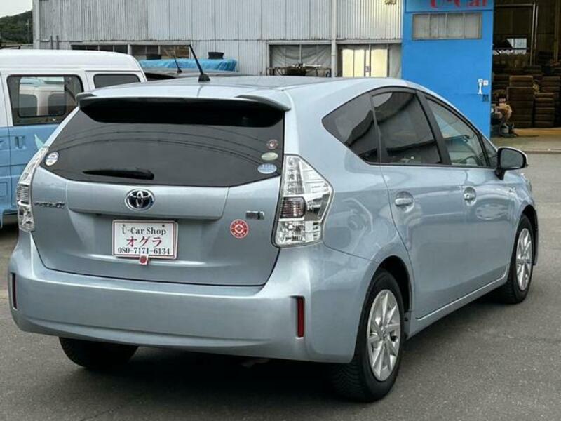 PRIUS ALPHA