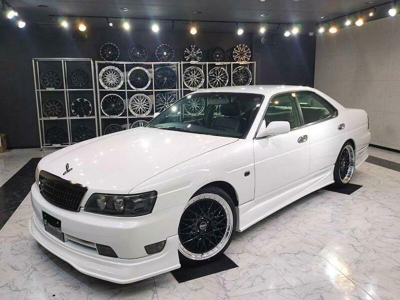 NISSAN LAUREL