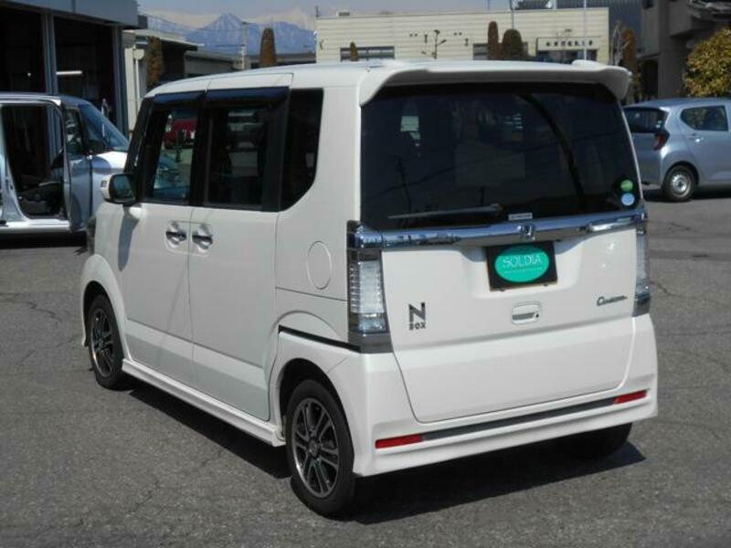 N BOX CUSTOM