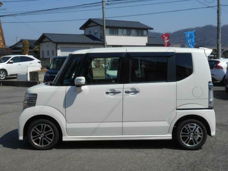N BOX CUSTOM
