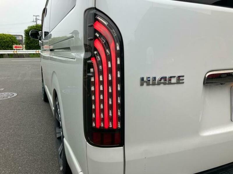 HIACE VAN