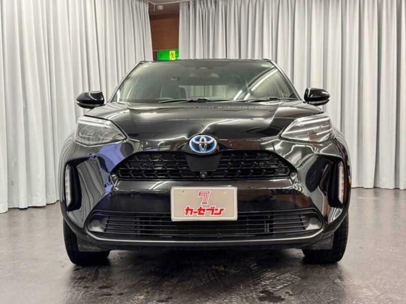 YARIS CROSS