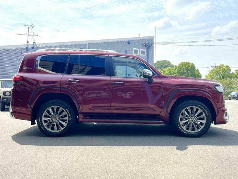LAND CRUISER