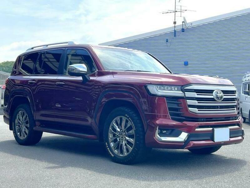 LAND CRUISER