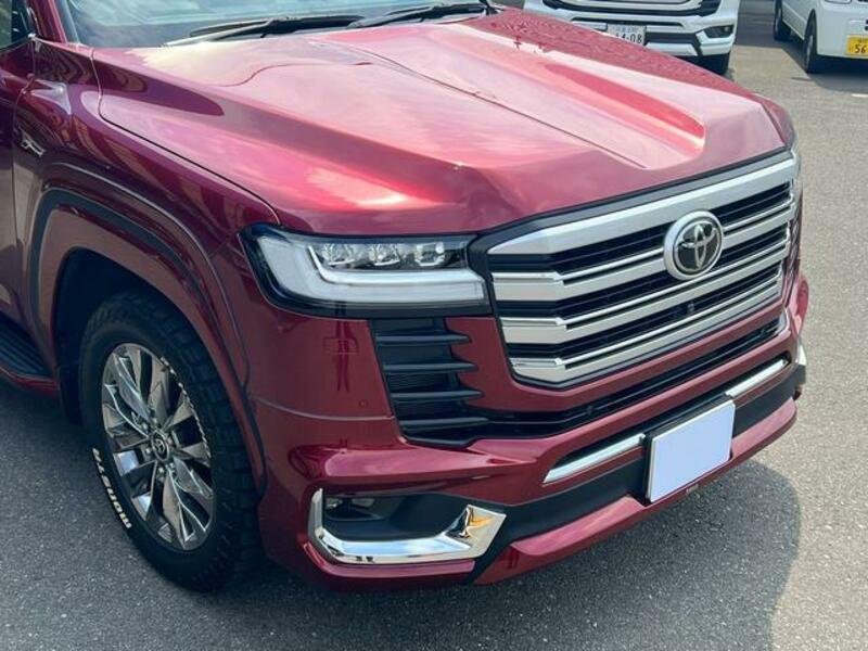 LAND CRUISER