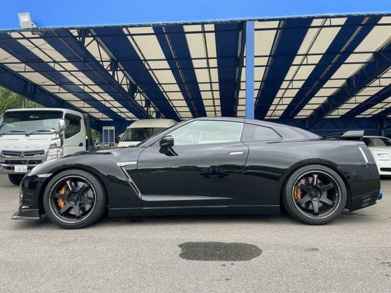 GT-R