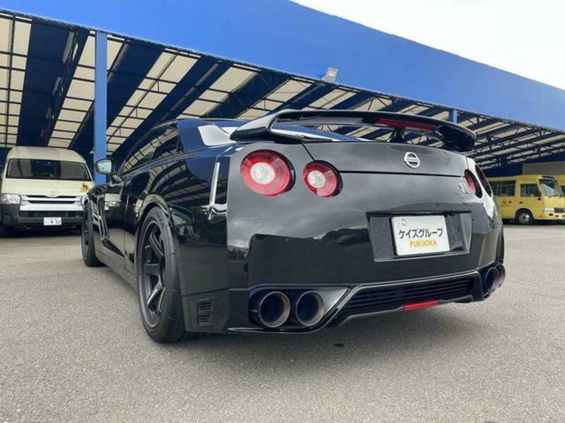 GT-R