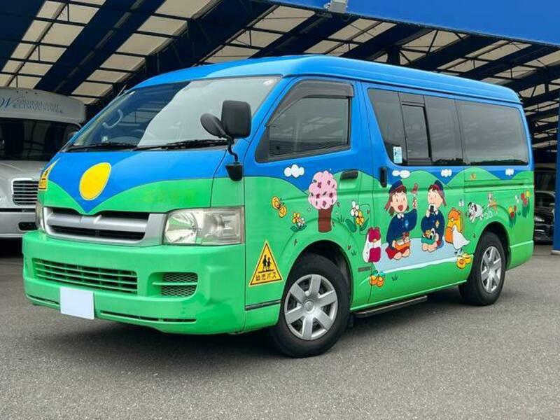 TOYOTA HIACE WAGON