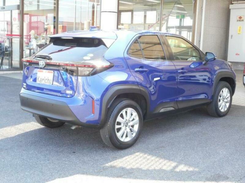 YARIS CROSS