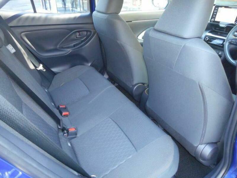 YARIS CROSS