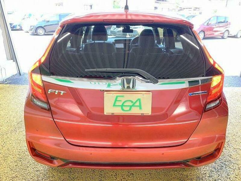FIT HYBRID