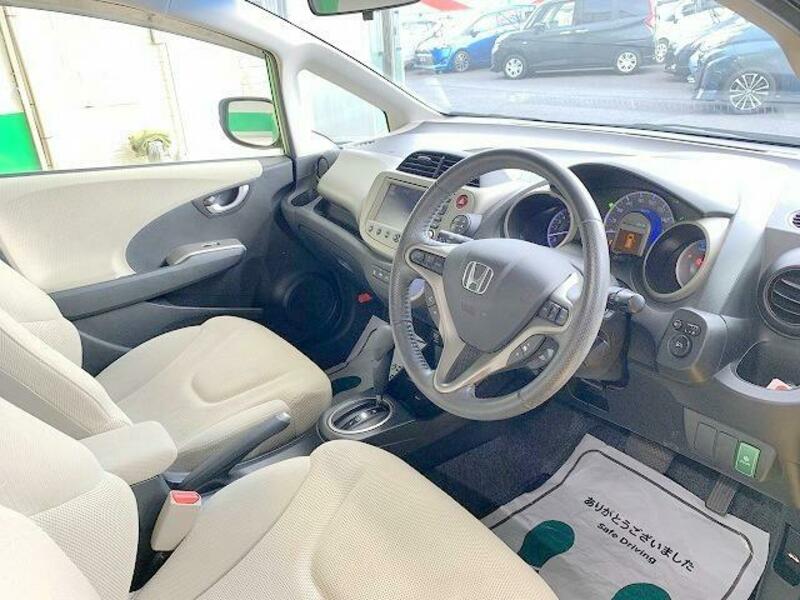 FIT HYBRID