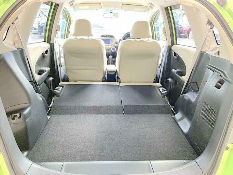 FIT HYBRID