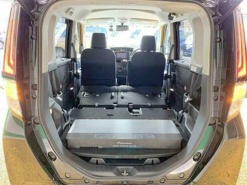 ROOMY