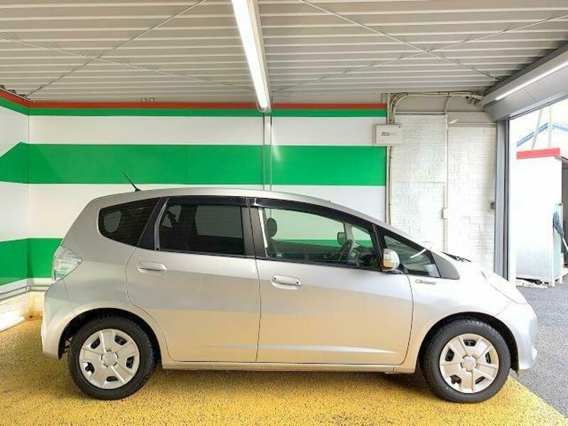 FIT HYBRID