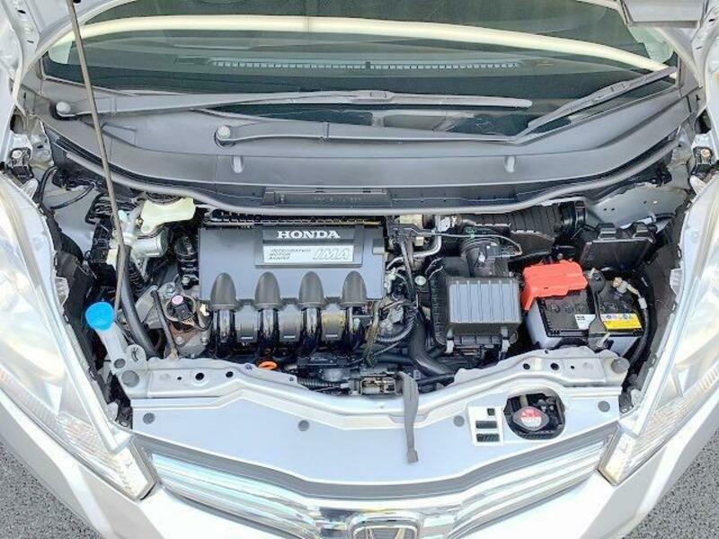 FIT HYBRID
