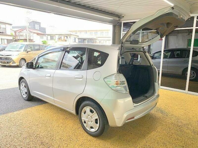 FIT HYBRID
