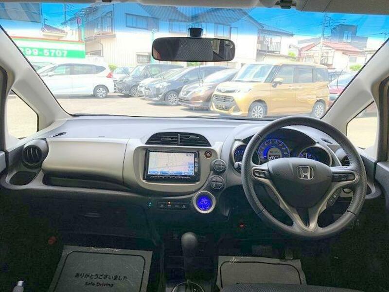 FIT HYBRID