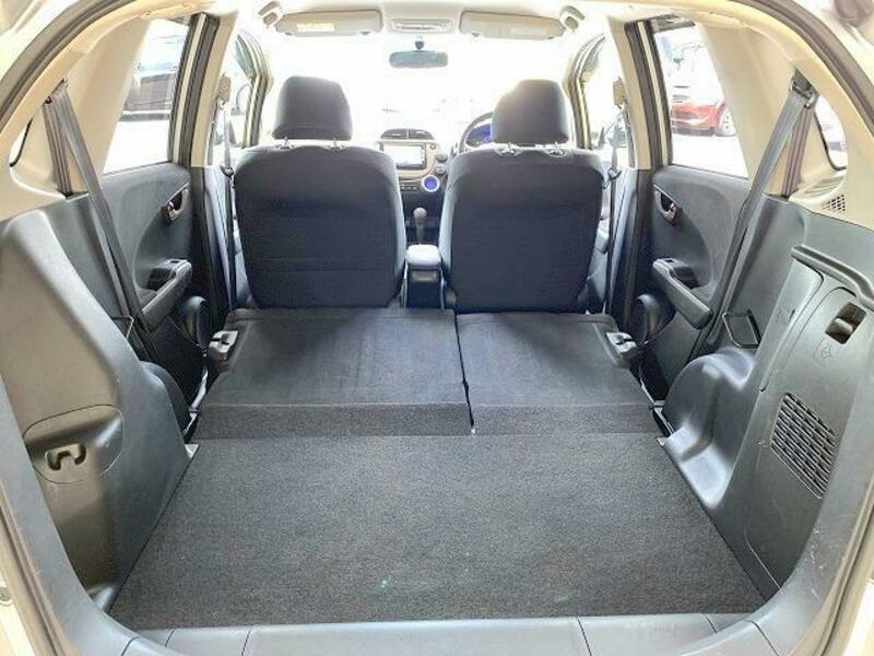 FIT HYBRID