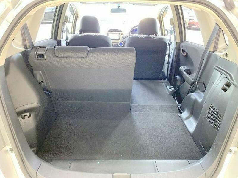 FIT HYBRID