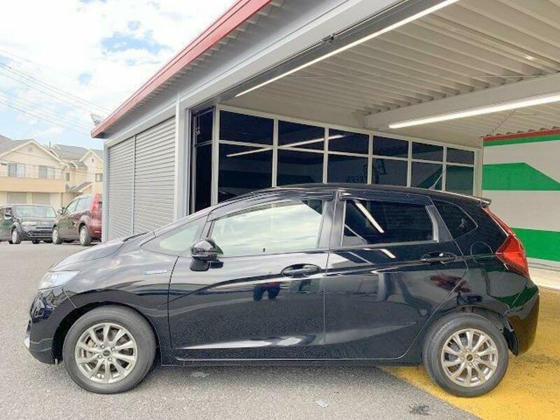 FIT HYBRID