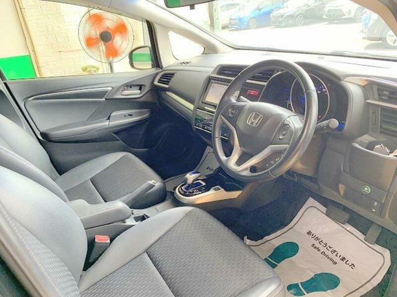 FIT HYBRID