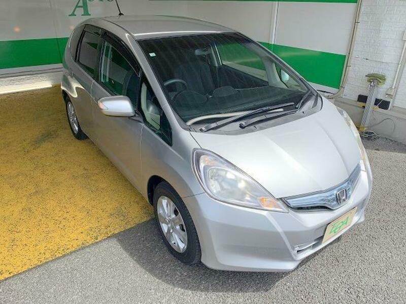 FIT HYBRID