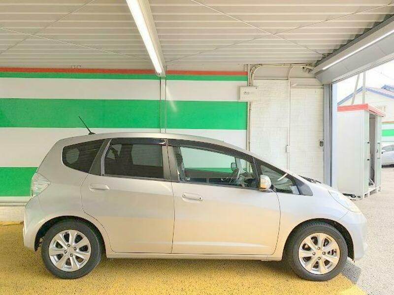 FIT HYBRID