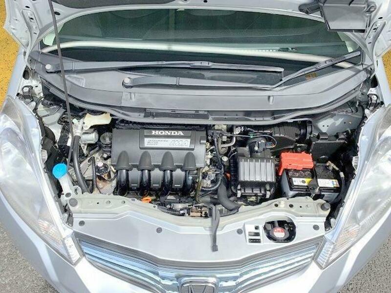 FIT HYBRID