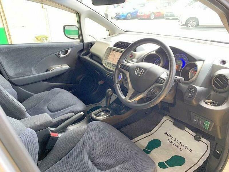 FIT HYBRID