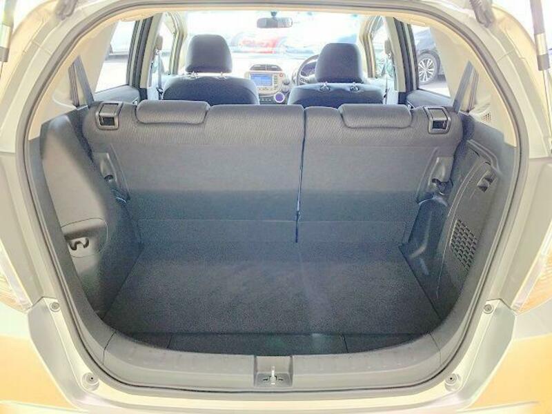 FIT HYBRID