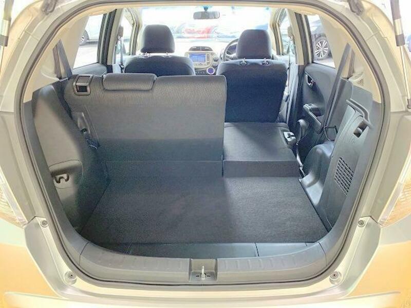 FIT HYBRID