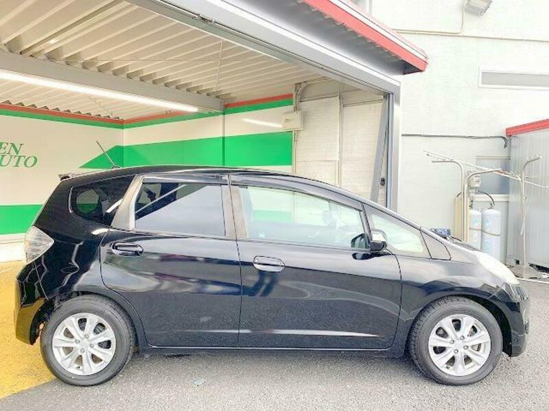 FIT HYBRID