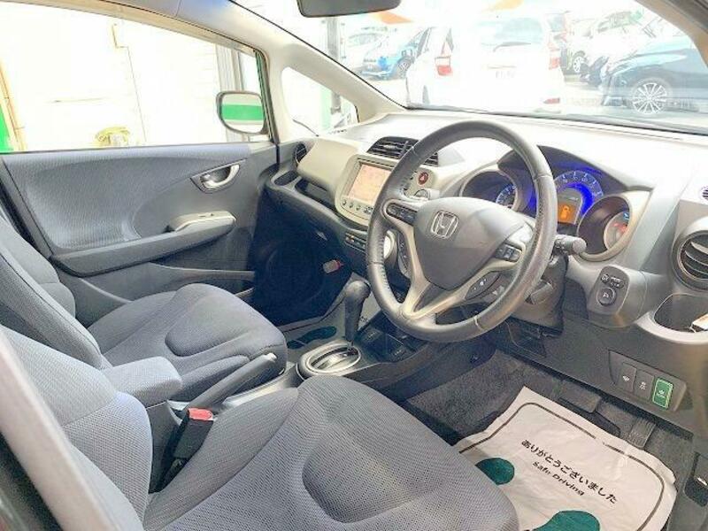 FIT HYBRID