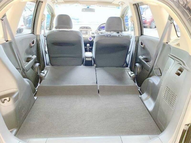 FIT HYBRID
