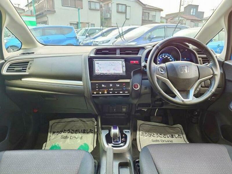 FIT HYBRID
