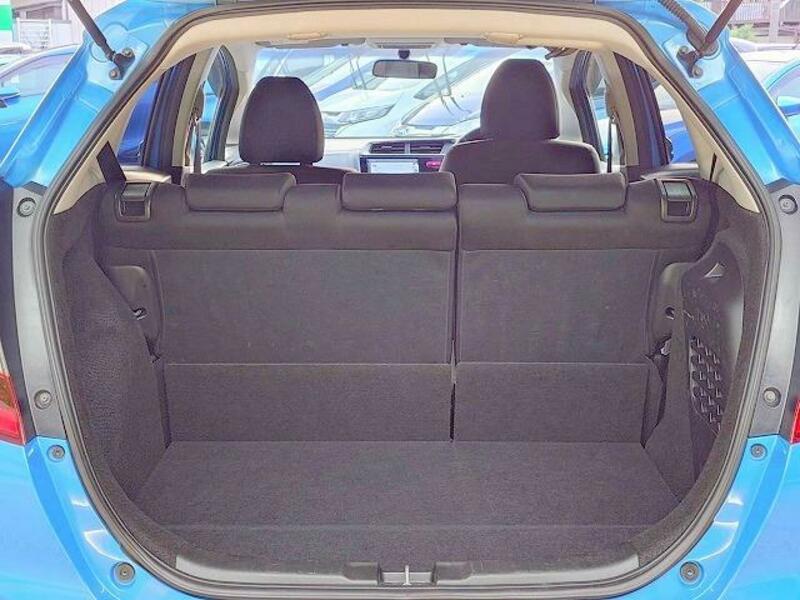 FIT HYBRID